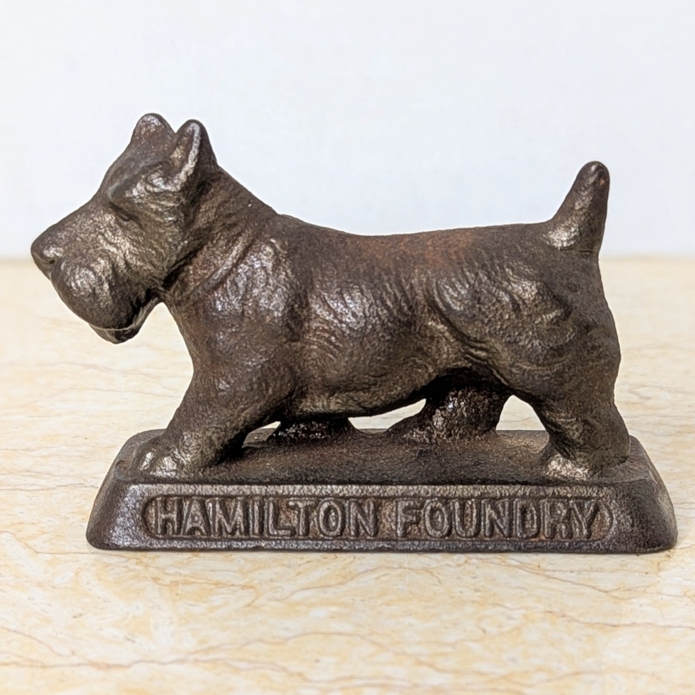 Vintage Cast Iron Hamilton Foundry Scotty Terrier Figurine Paperweight Antique